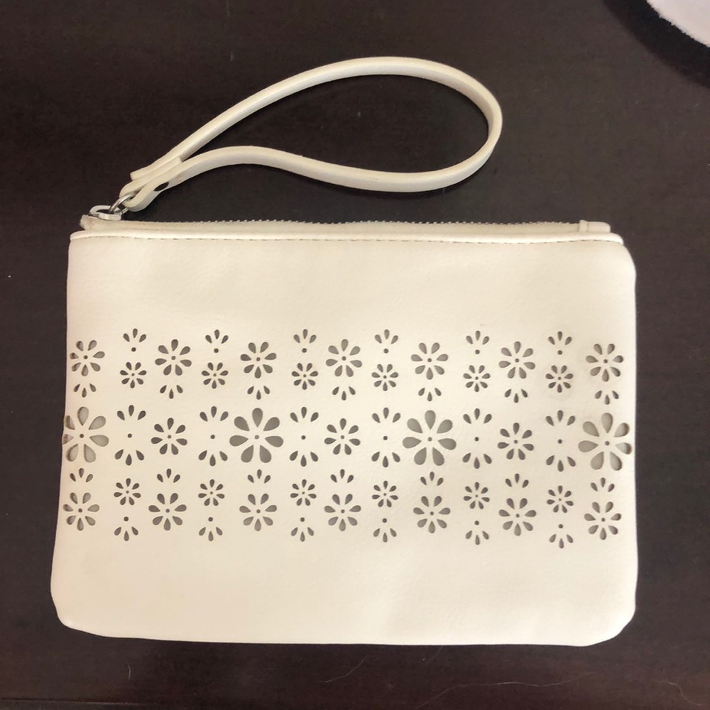 Flora Cut-Out wristlet
